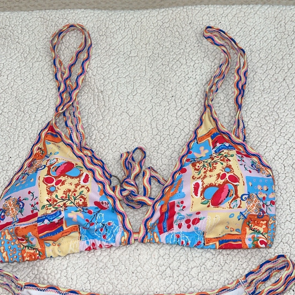 SHEIN Multicolor Patterned Bikini - Picture 2 of 8